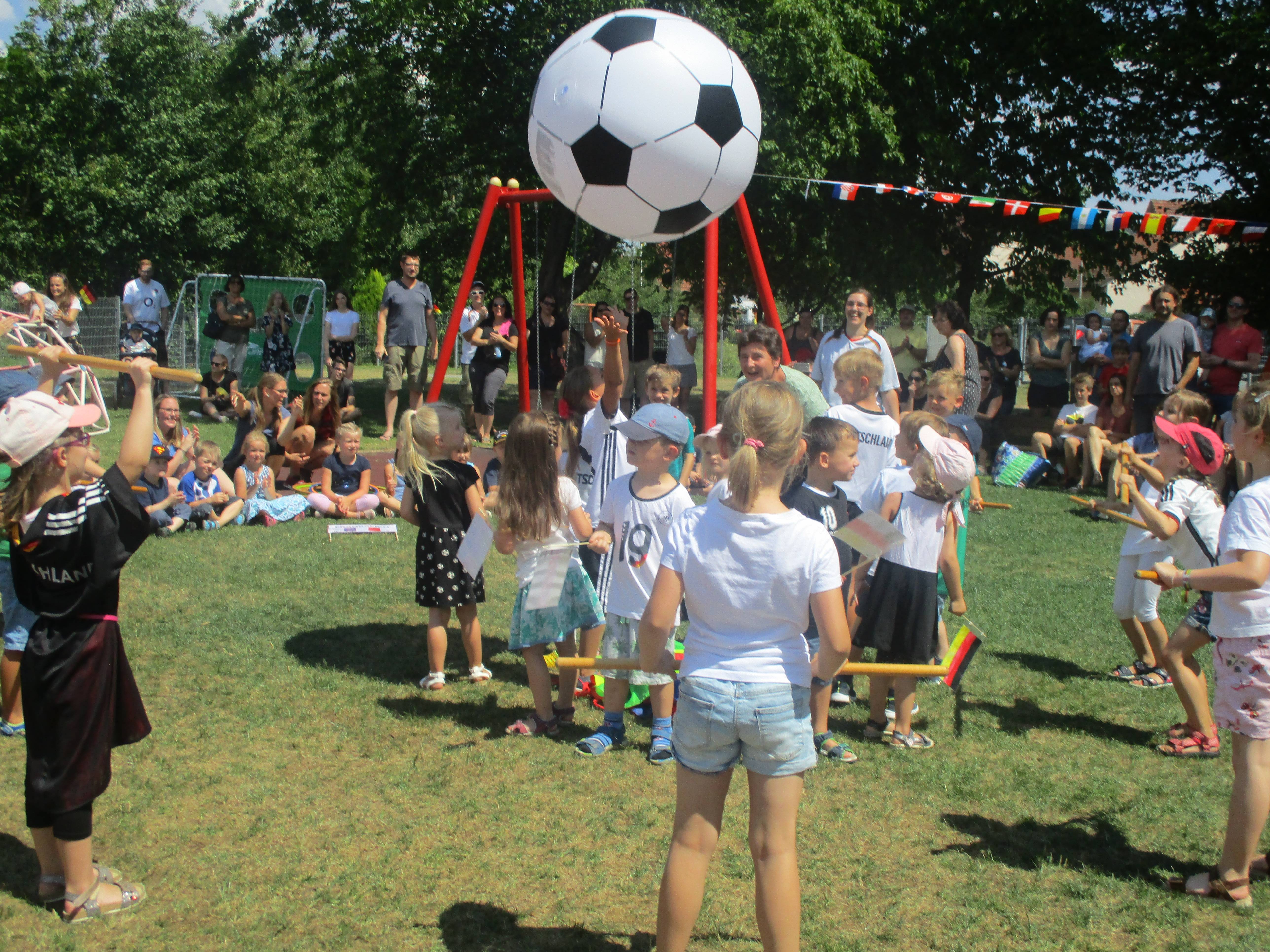  Sommerfest im Haus für Kinder am Ellernbach 